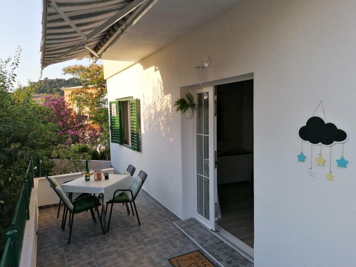 Luna Apartman *